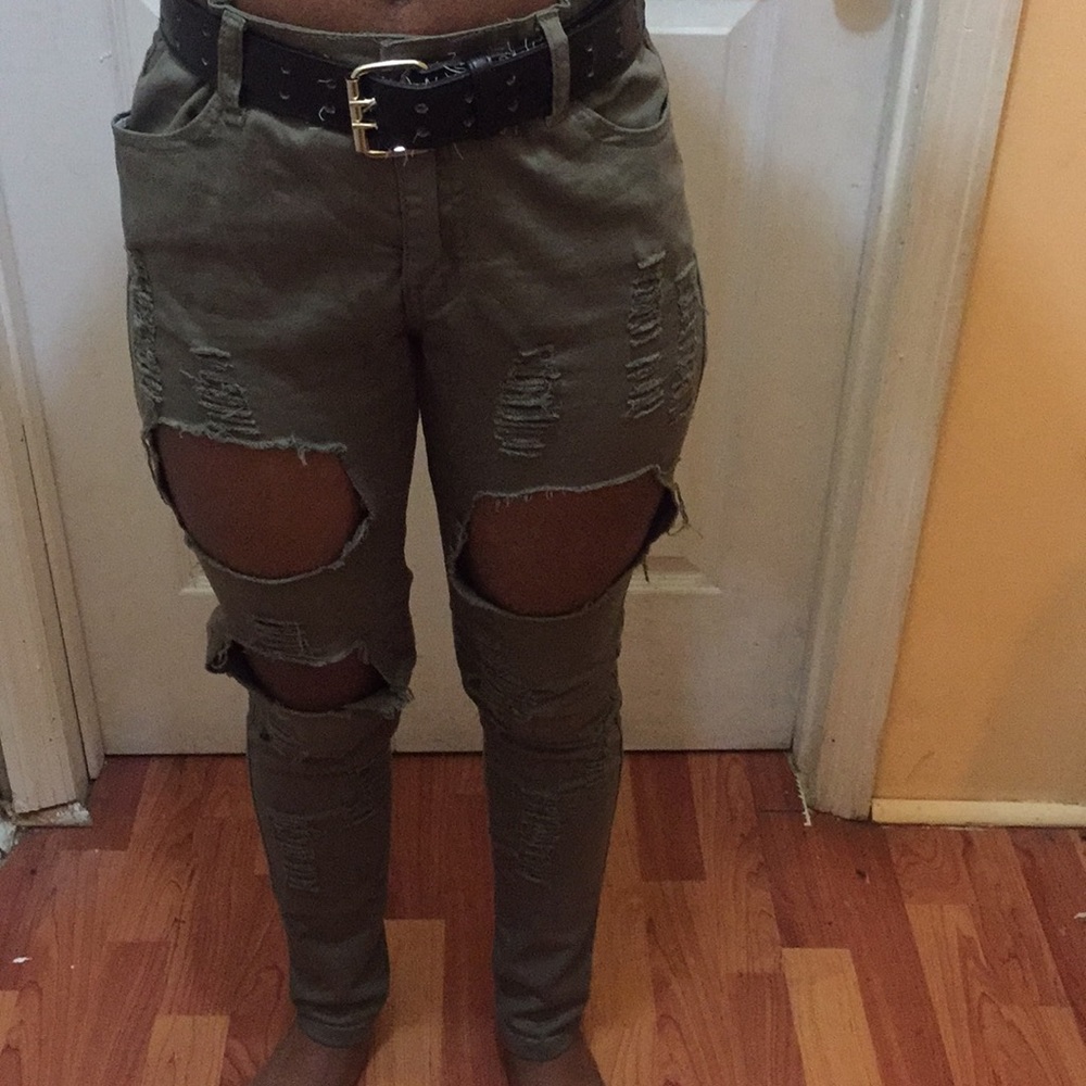 Cute Green Ripped Jeans - Picture 2 of 3